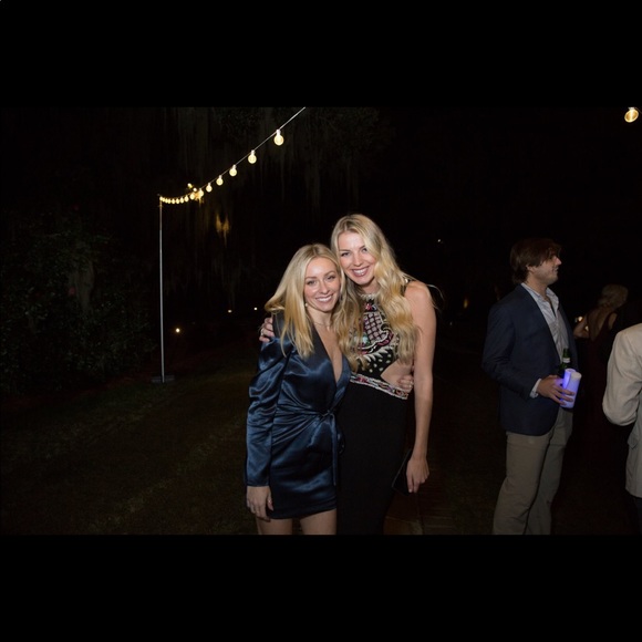 LOVERS & Friends mini cocktail dress Navy - Picture 3 of 3